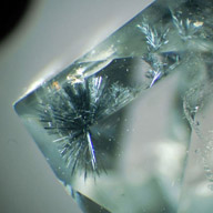 hollandite inclusions